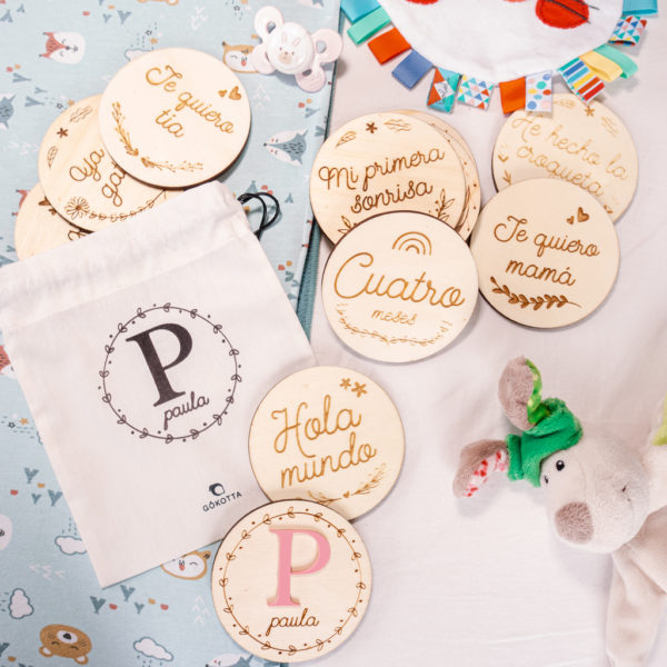 Placas de madera cumple meses para Bebes Gökotta